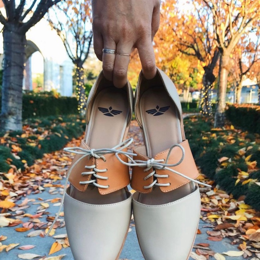 NEW Fortress of Inca Carmen Oxford in Cream and Scotch Color